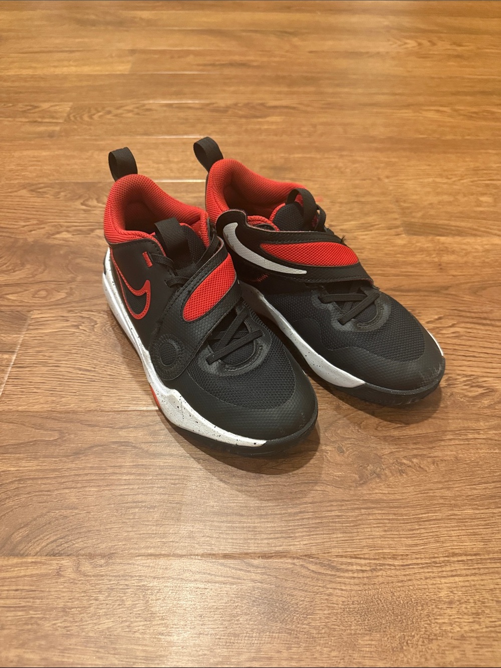 Nike Kids Black and Red Hook-and-Loop Sneakers